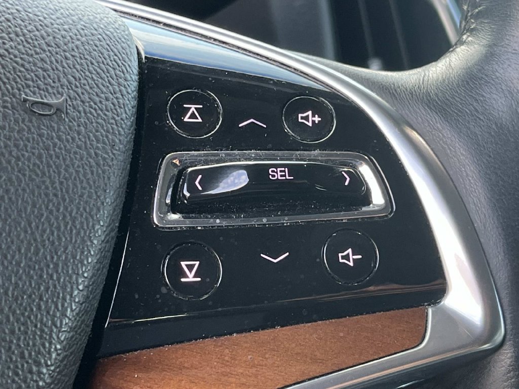 Used 2017 Cadillac Escalade Luxury AWD/4WD image 41