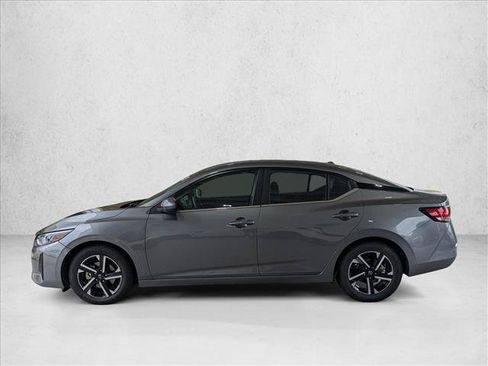Used 2024 Nissan Sentra SV FWD image 9