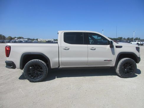 New 2026 GMC Sierra 1500 AT4X AWD/4WD image 4
