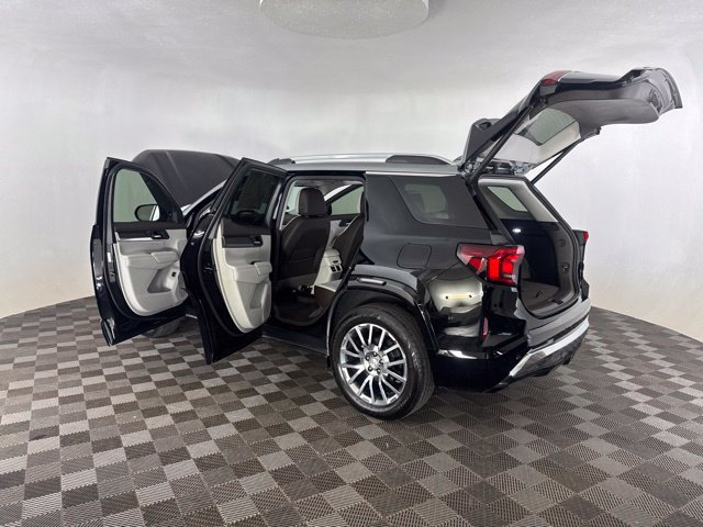 Used 2026 GMC Terrain Denali AWD/4WD image 16