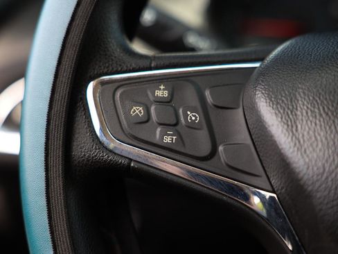 Used 2018 Chevrolet Cruze LT w/ Convenience Package FWD image 26