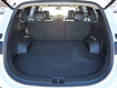 Certified 2023 Hyundai Santa Fe SEL w/ Premium Package image 18