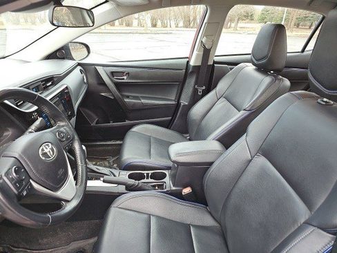 Used 2019 Toyota Corolla XLE image 19