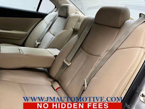 Used 2014 Nissan Maxima 3.5 SV w/ Premium Package FWD image 16