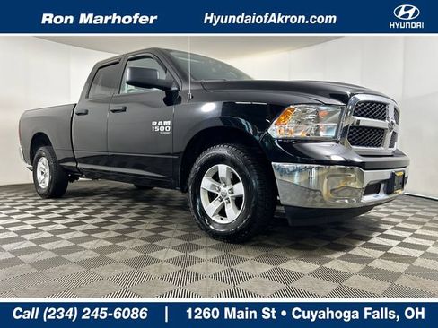 Used 2022 RAM 1500 Classic SLT AWD/4WD image 1