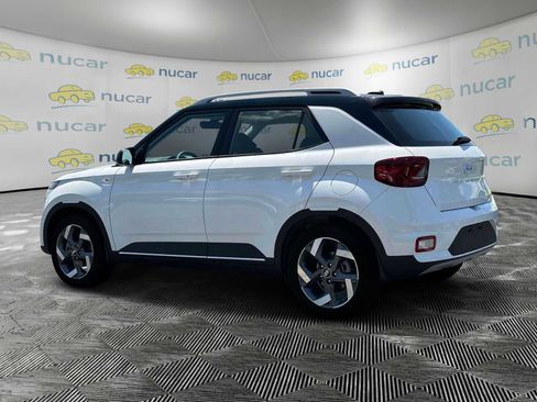New 2025 Hyundai Venue Limited image 5