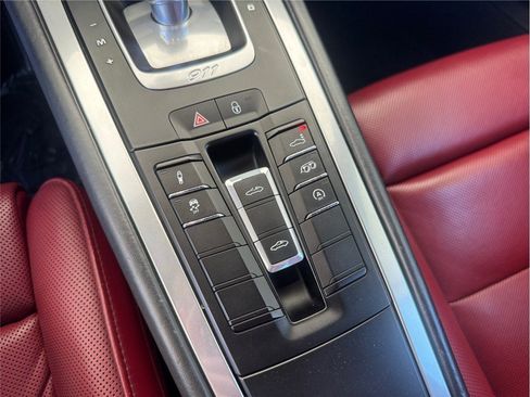 Used 2018 Porsche 911 Targa 4S AWD/4WD image 27