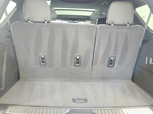 Used 2024 GMC Yukon AT4 w/ Technology Package image 32