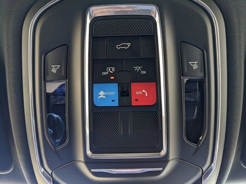 New 2025 Jeep Grand Cherokee Limited w/ Black Appearance Package image 60