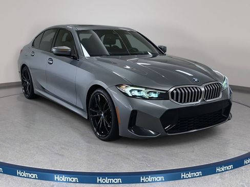 Used 2023 BMW 330i Sedan w/ M Sport Package image 3