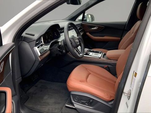 Used 2025 Audi Q7 2.0T Premium Plus w/ Premium Plus Package image 18