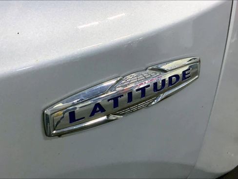 Used 2021 Jeep Renegade Latitude image 10