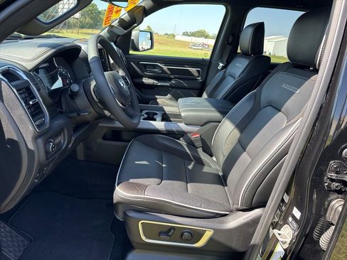 Used 2025 RAM 1500 Laramie image 20