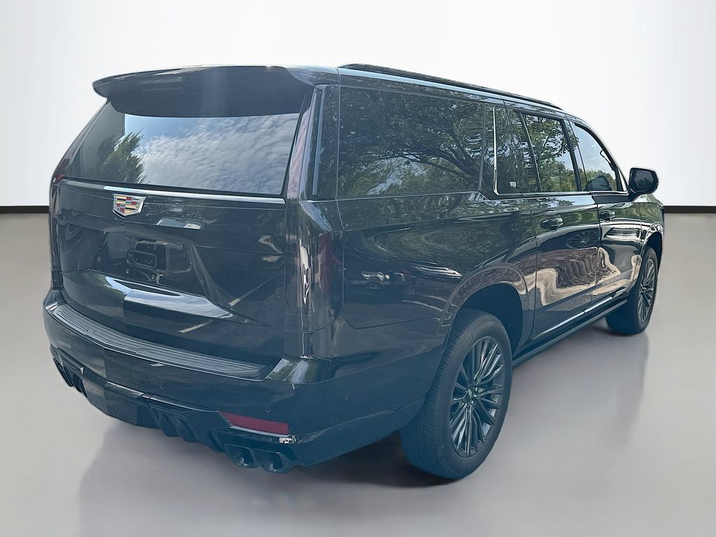 Used 2024 Cadillac Escalade ESV V w/ Heavy-Duty Trailer Package AWD/4WD image 5