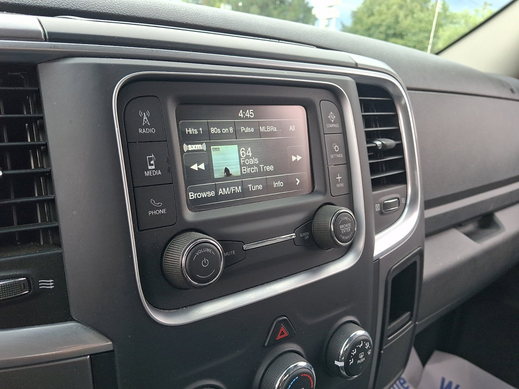 Used 2024 RAM 1500 Classic SLT AWD/4WD image 28