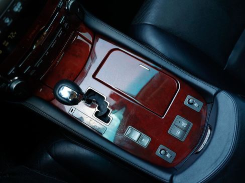 Used 2008 Lexus LS 460 4.6L V8 4DR SUV image 33