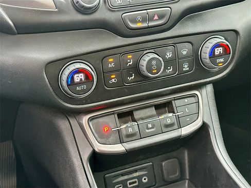 Used 2023 GMC Terrain AT4 w/ Infotainment Package II image 18