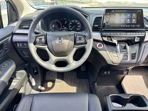 Used 2025 Honda Odyssey EX-L image 13