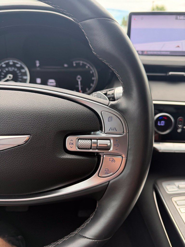 Used 2025 Genesis GV70 2.5T AWD/4WD image 22