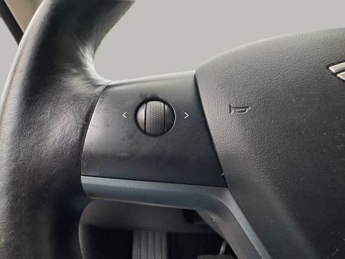 Used 2018 Tesla Model 3 Long Range image 21