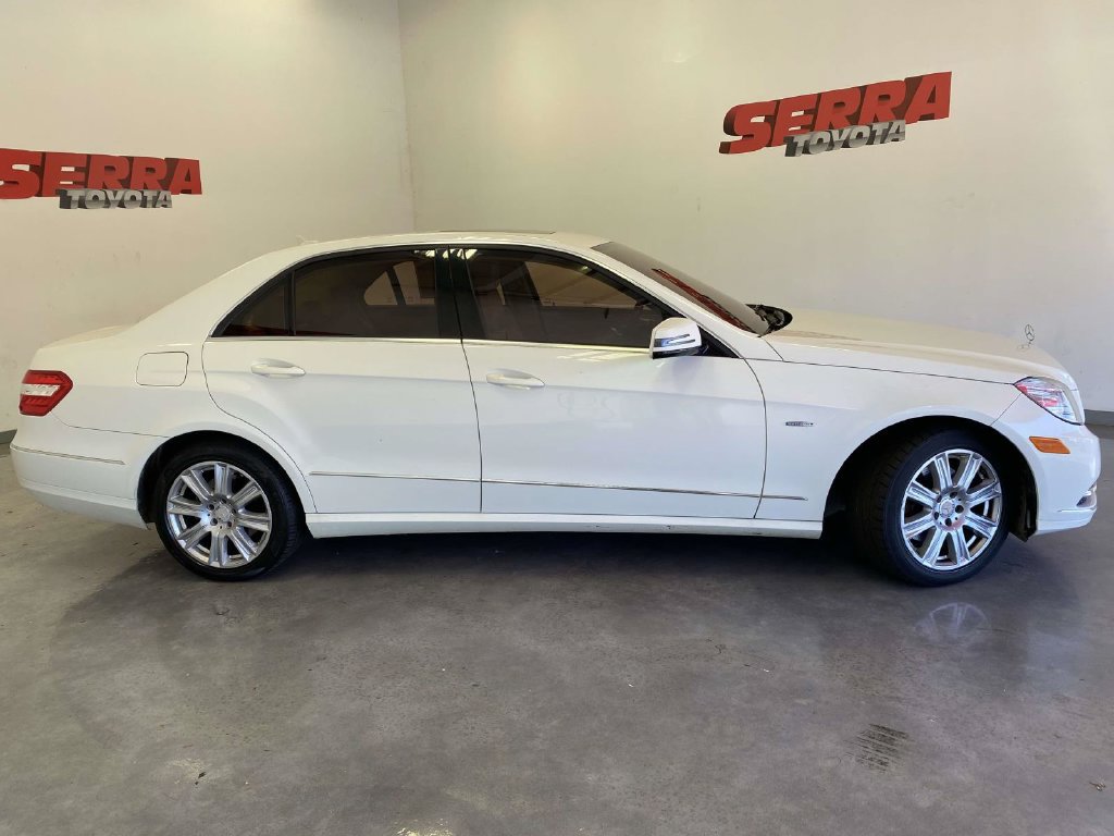 Used 2012 Mercedes-Benz E 350 4MATIC Sedan image 2