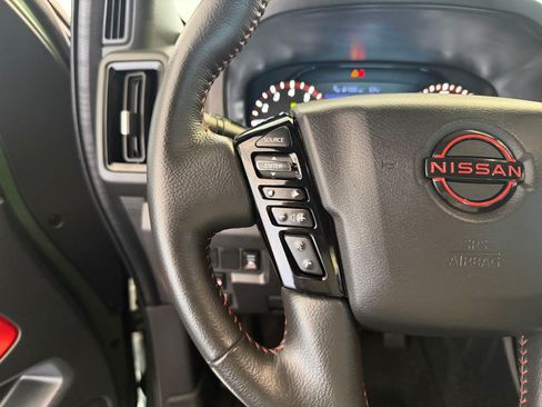 Used 2025 Nissan Frontier PRO-4X w/ Pro Convenience Package AWD/4WD image 16