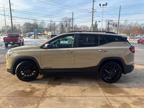 Certified 2023 GMC Terrain SLE w/ Driver Convenience Package image 7