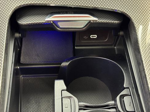 Used 2022 Mercedes-Benz C 300 C 300 image 32