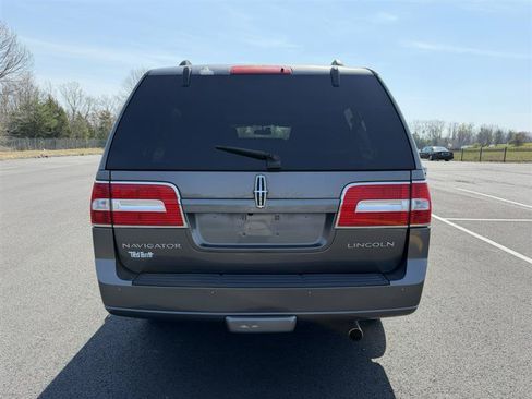 Used 2013 Lincoln Navigator L 4WD w/ HD Trailer Tow Pkg image 7