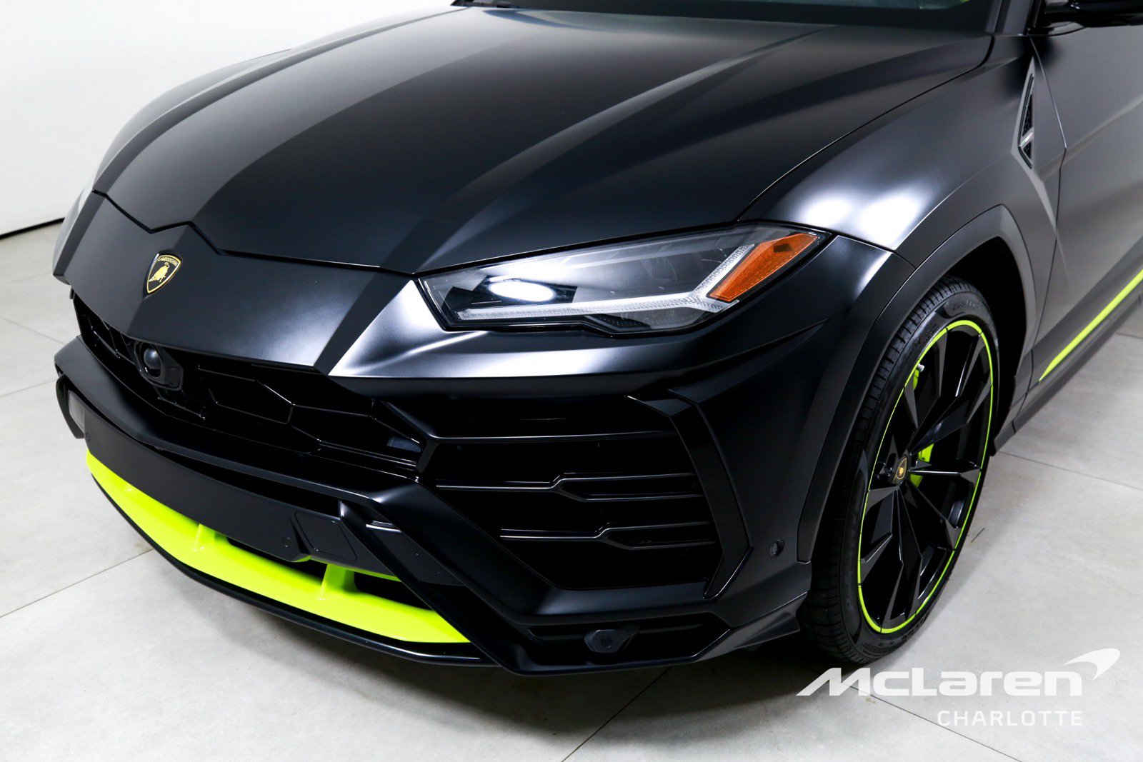Used 2022 Lamborghini Urus AWD/4WD image 33