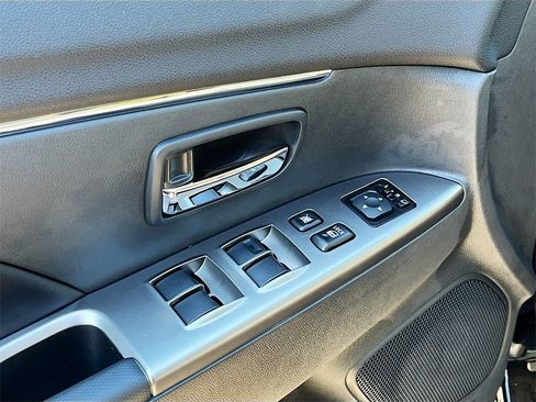 New 2025 Mitsubishi Outlander Sport SE image 17