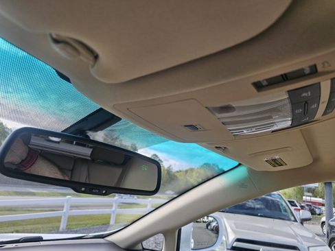 Used 2011 Lexus RX 350 2WD w/ Premium Pkg image 16