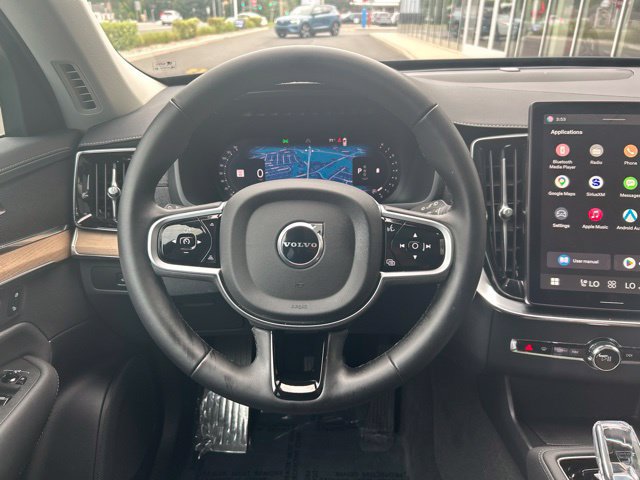 Certified 2025 Volvo XC90 B5 Core AWD/4WD image 18