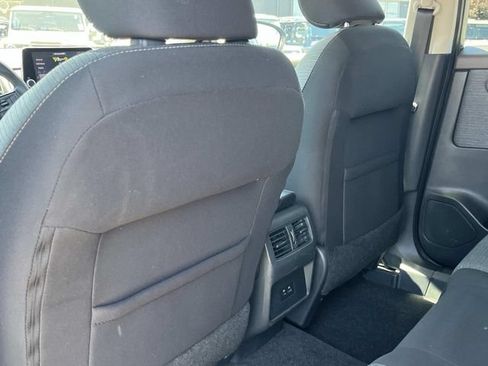 Used 2022 Nissan Rogue SV AWD/4WD image 19
