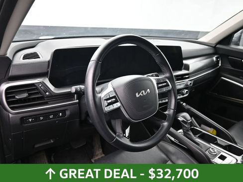 Used 2025 Kia Telluride S AWD/4WD image 19