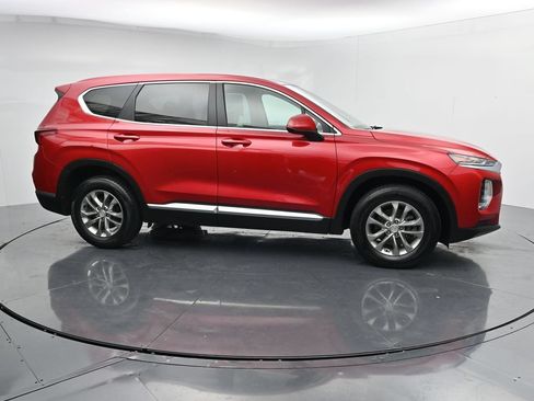Used 2020 Hyundai Santa Fe SE AWD/4WD image 9