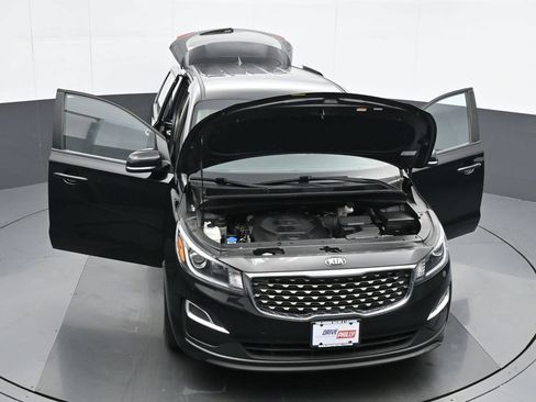 Used 2020 Kia Sedona L FWD image 35