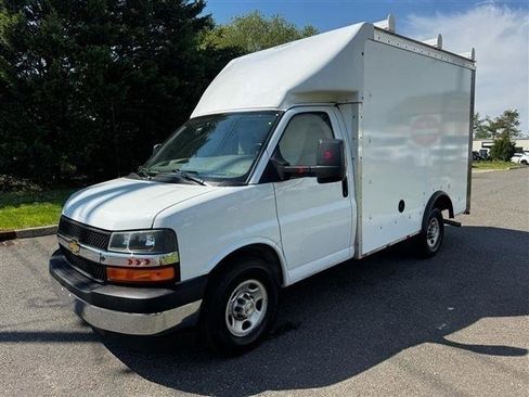 Used 2022 Chevrolet Express 3500 w/ Power Convenience Package RWD image 1