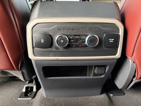 Used 2024 Ford Expedition Max Limited AWD/4WD image 25