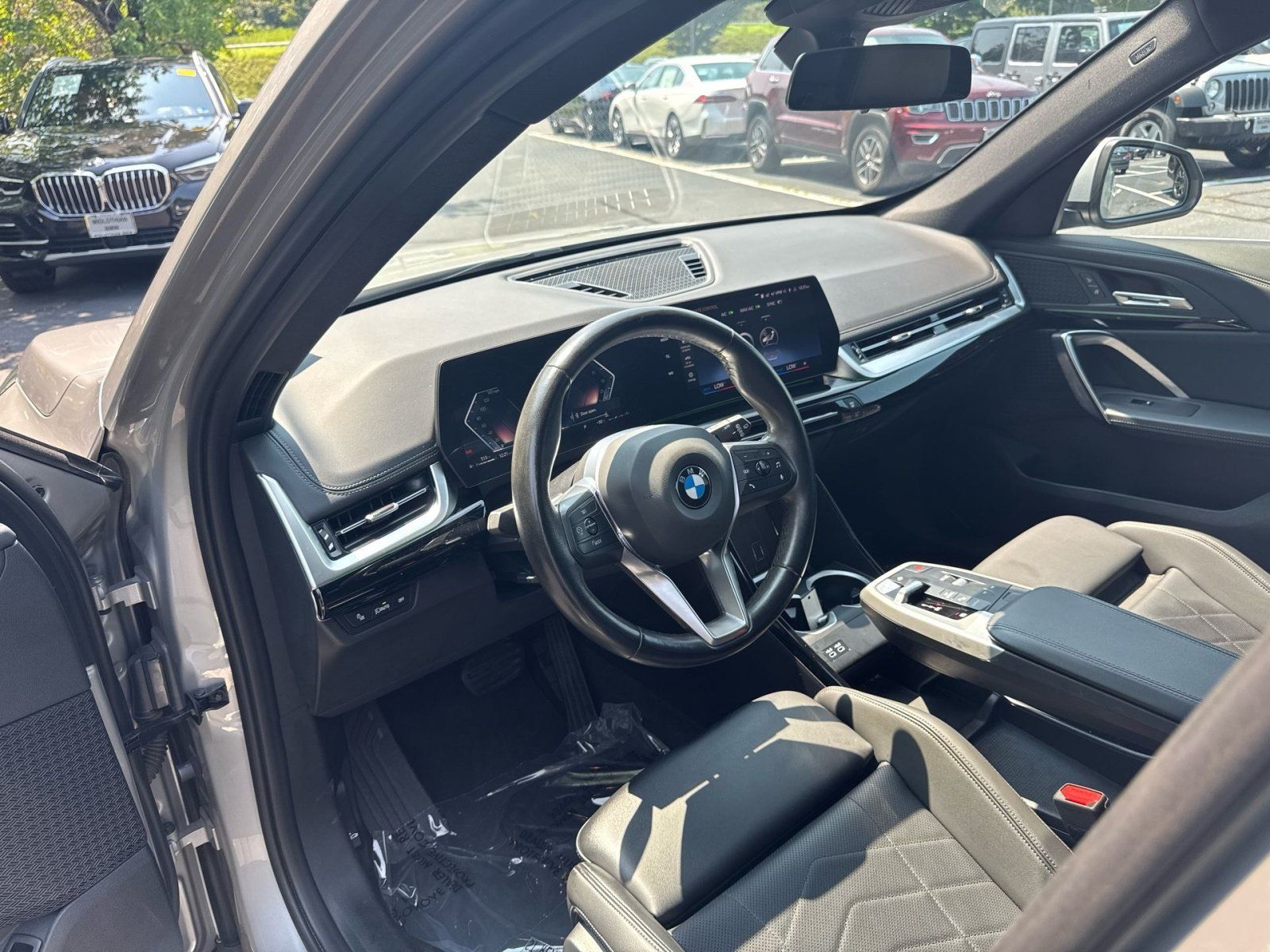 Used 2023 BMW X1 xDrive28i w/ Convenience Package AWD/4WD image 17