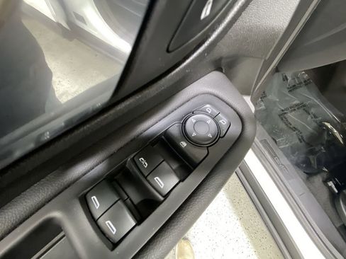 Certified 2023 GMC Terrain SLE w/ Driver Convenience Package image 32