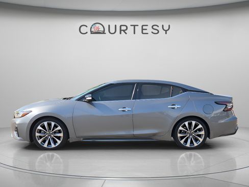 Certified 2023 Nissan Maxima Platinum w/ Sport Mat Group FWD image 5