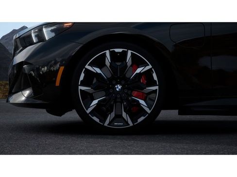 New 2026 BMW 550e xDrive image 7