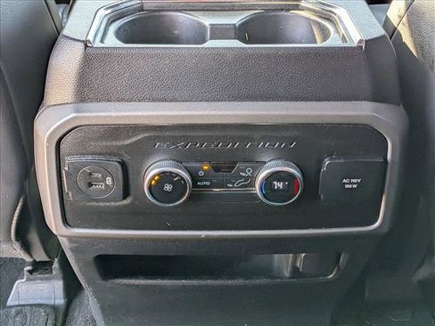 Used 2021 Ford Expedition XLT image 17