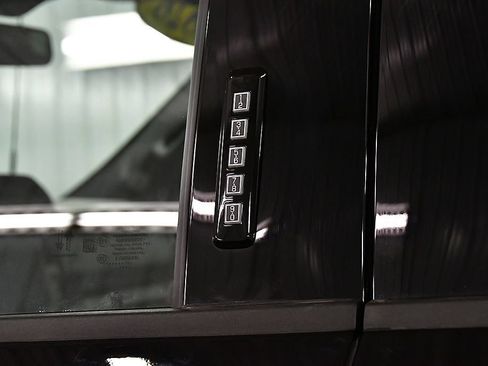 Used 2026 Ford F150 Lariat AWD/4WD image 15