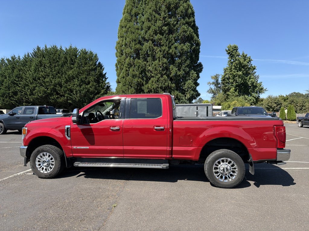 Used 2021 Ford F350 XLT w/ XLT Premium Package AWD/4WD image 3