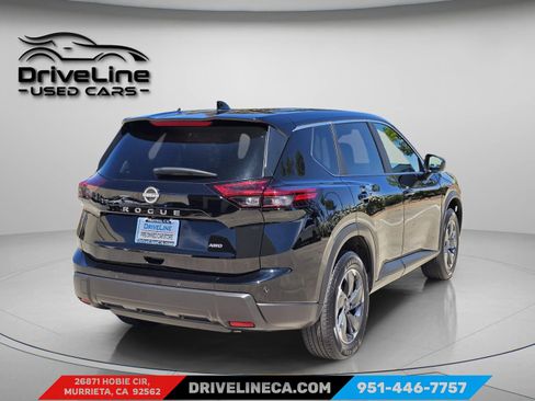 Used 2025 Nissan Rogue SV image 13