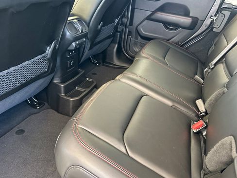 Used 2026 Jeep Wrangler Unlimited Rubicon w/ Steel Bumper Group image 11