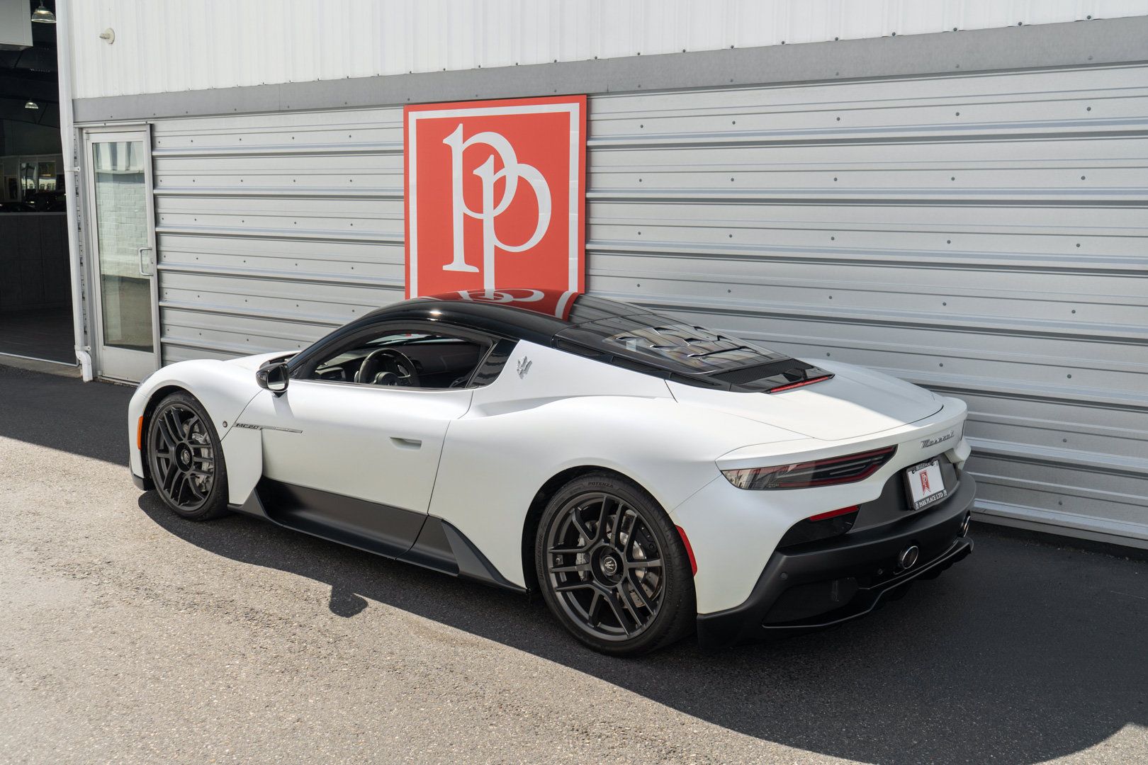 Used 2023 Maserati MC20 Coupe RWD image 37