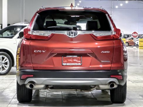 Used 2018 Honda CR-V Touring image 9